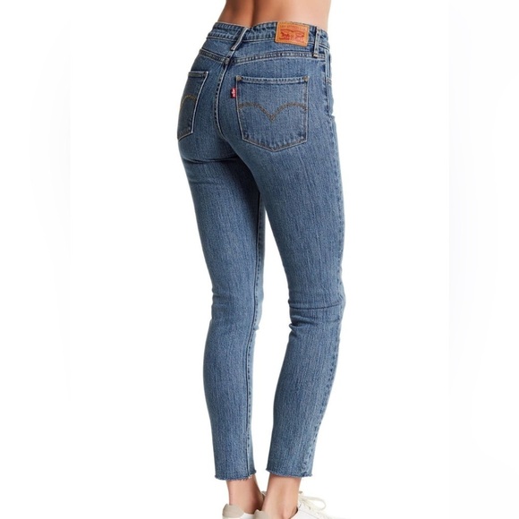 Levi’s vintage blue jeans - Picture 2 of 2